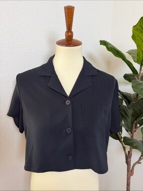 OAK + FORT Cropped Button Front Top